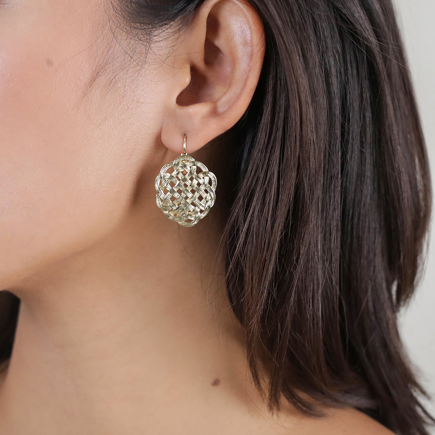 SHINOMOKI small golden french hook earrings - Ori Tao