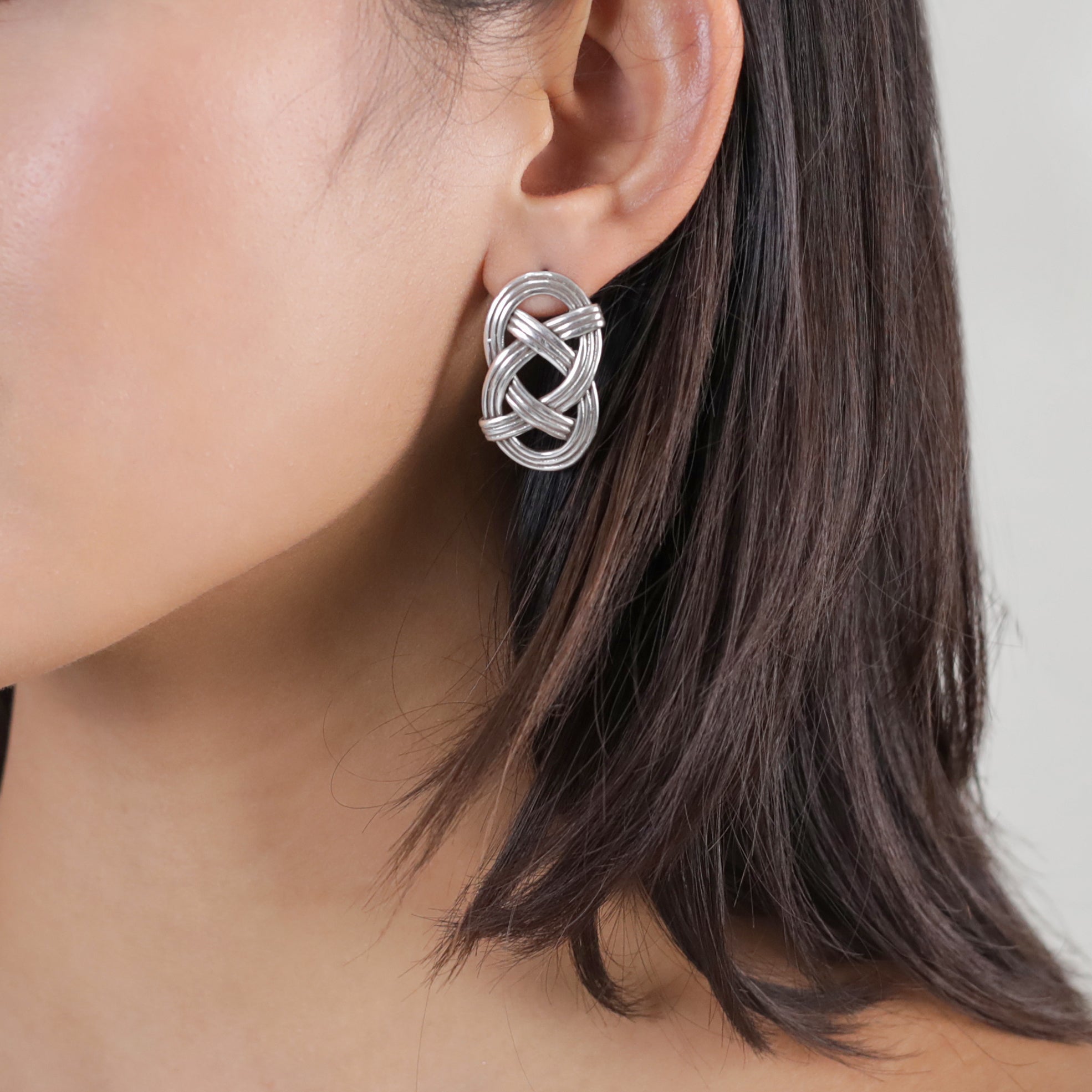 SHINOMOKI silvered post earrings - Ori Tao
