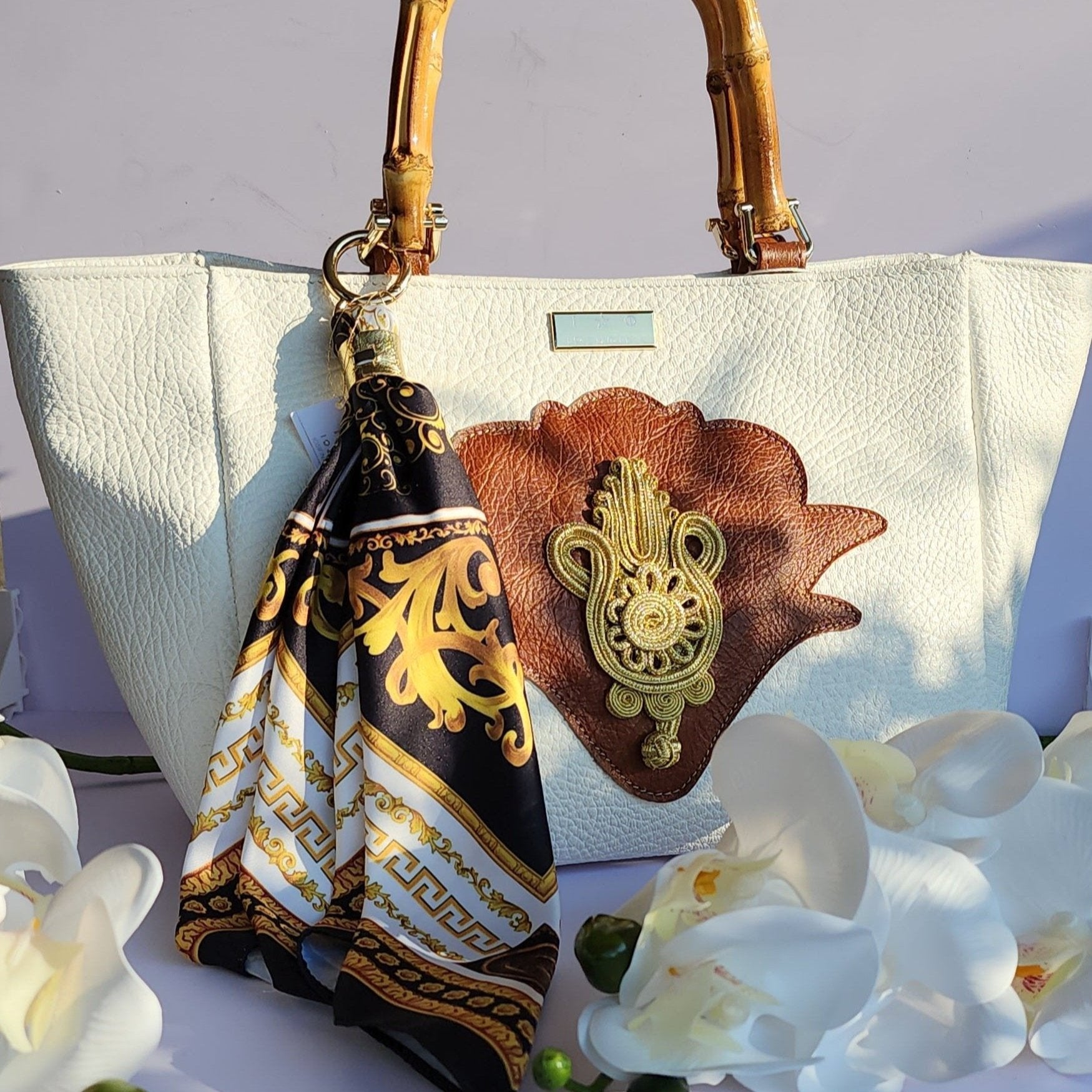 Kassiani Handbag in White