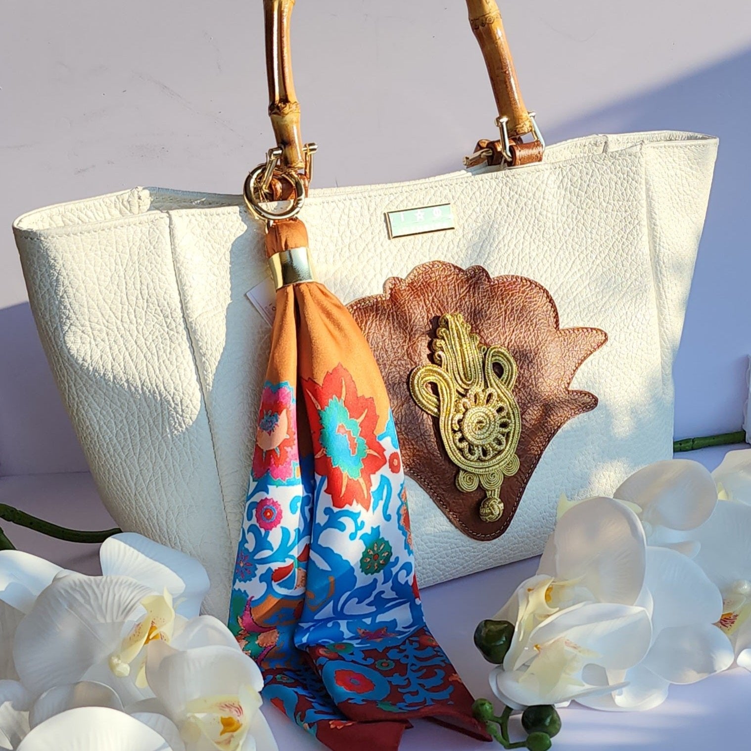 Kassiani Handbag in White