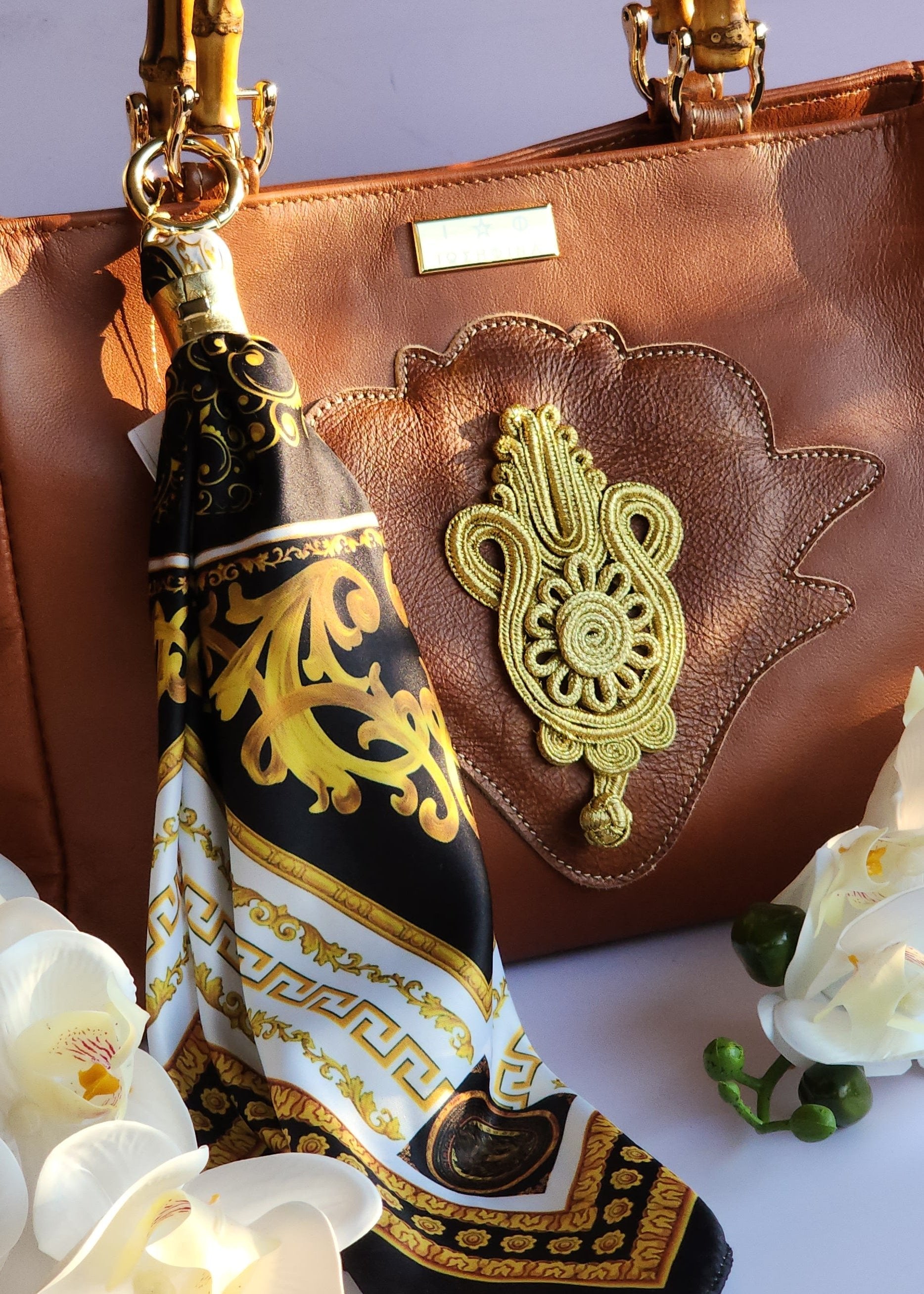 Kassiani Handbag in Brown
