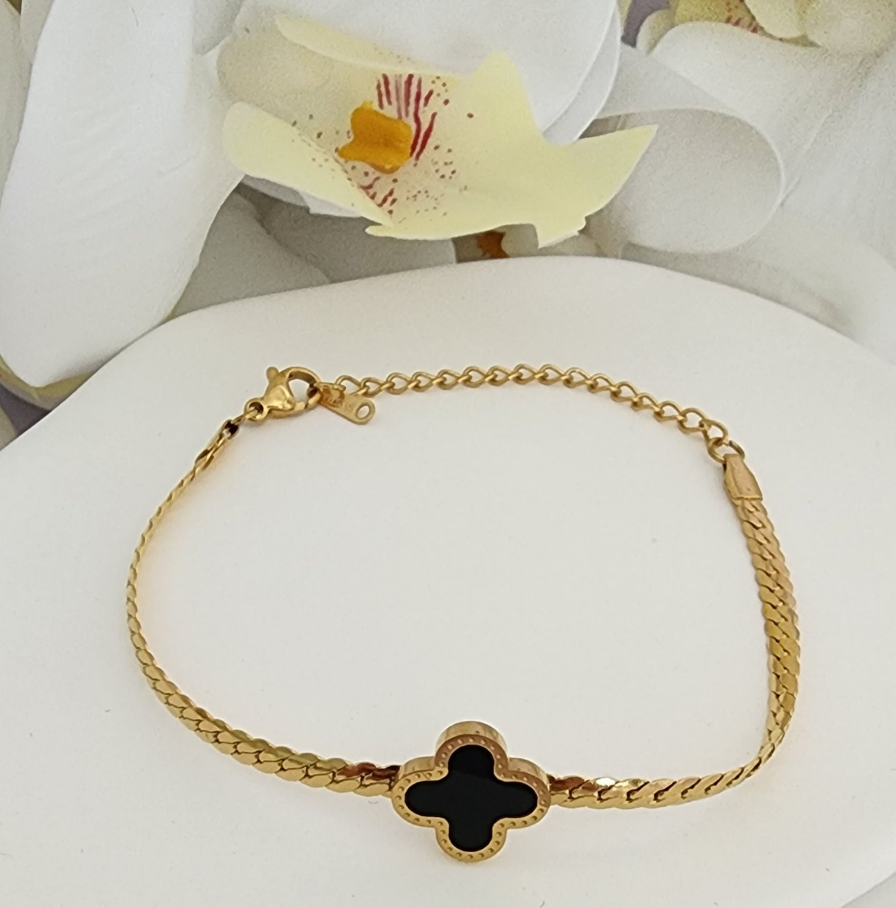 Pathos Jewellery - IOS Bracelet - Available in Black & White Clover