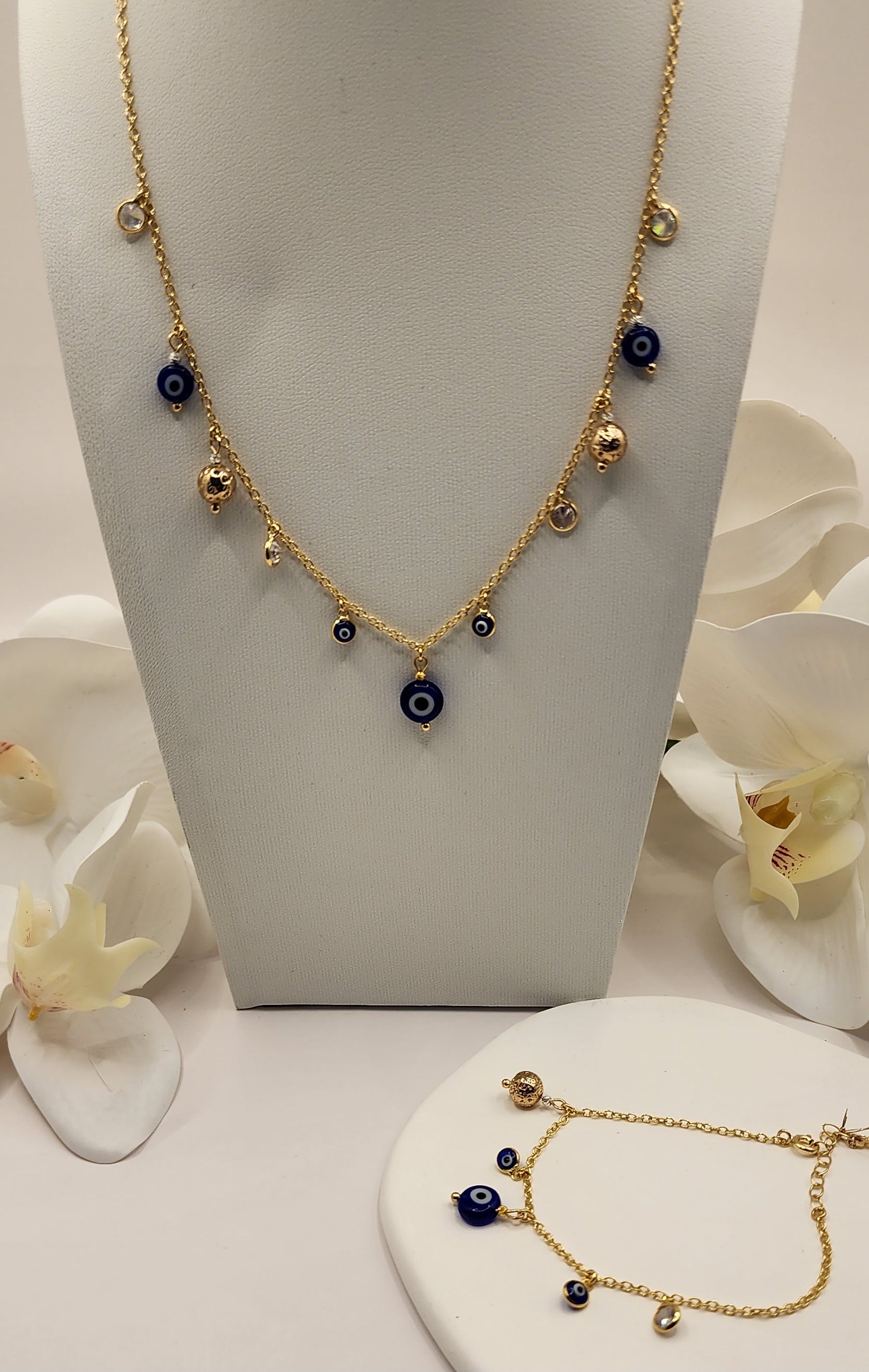 Girl's Eyes Necklace by Iosifina Stars