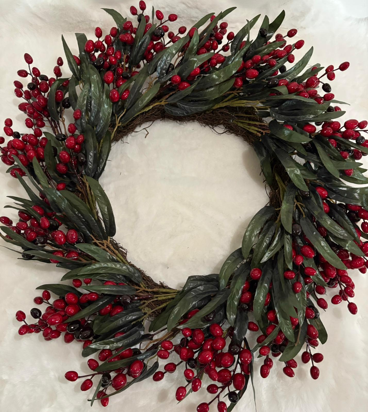 Christmas Red Berries Wreath
