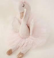 Odessa the Swan