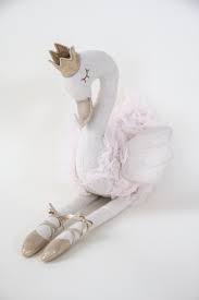 Princess Ophelia the Swan - Large