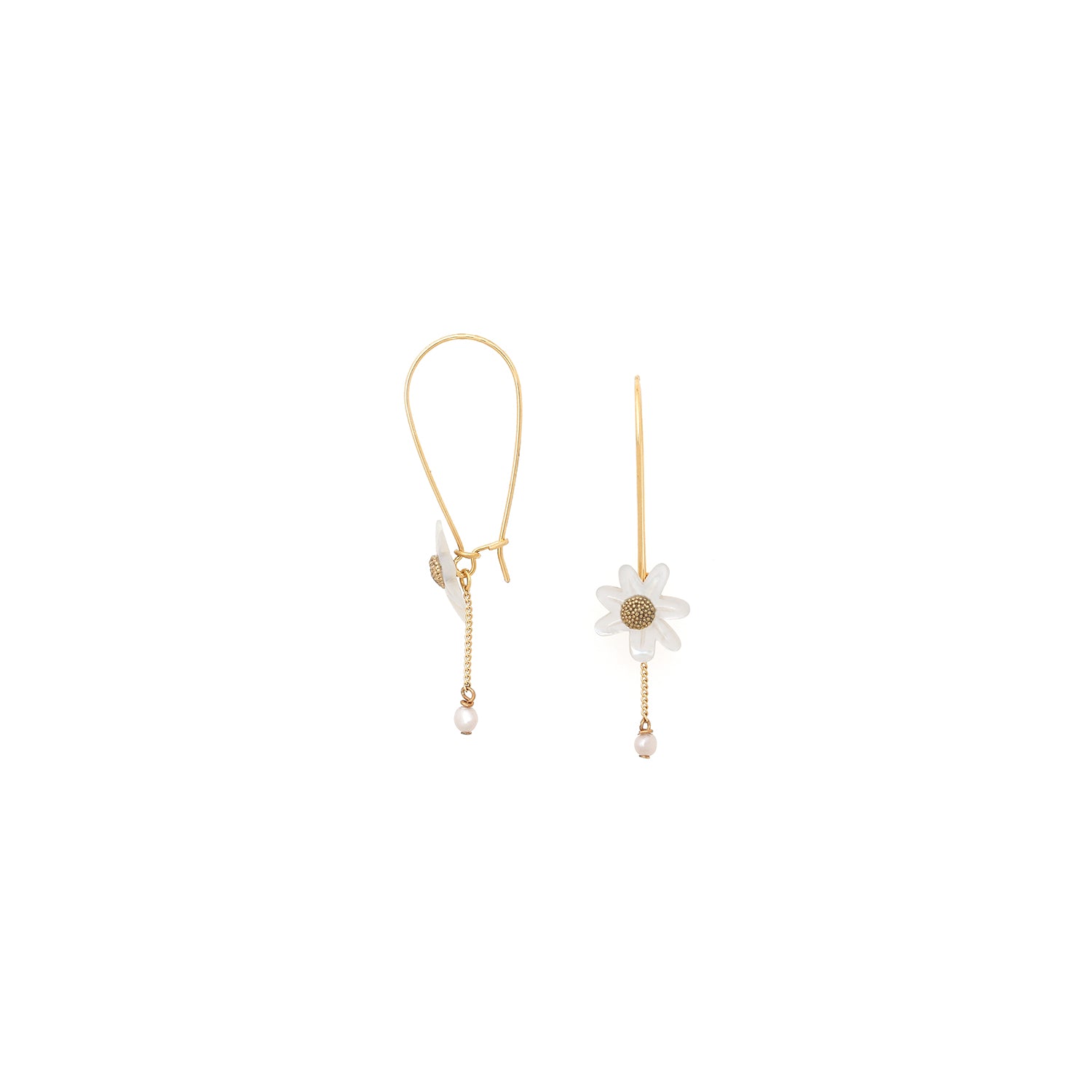 Marguerite - Medium hook earrings - Franck Herval