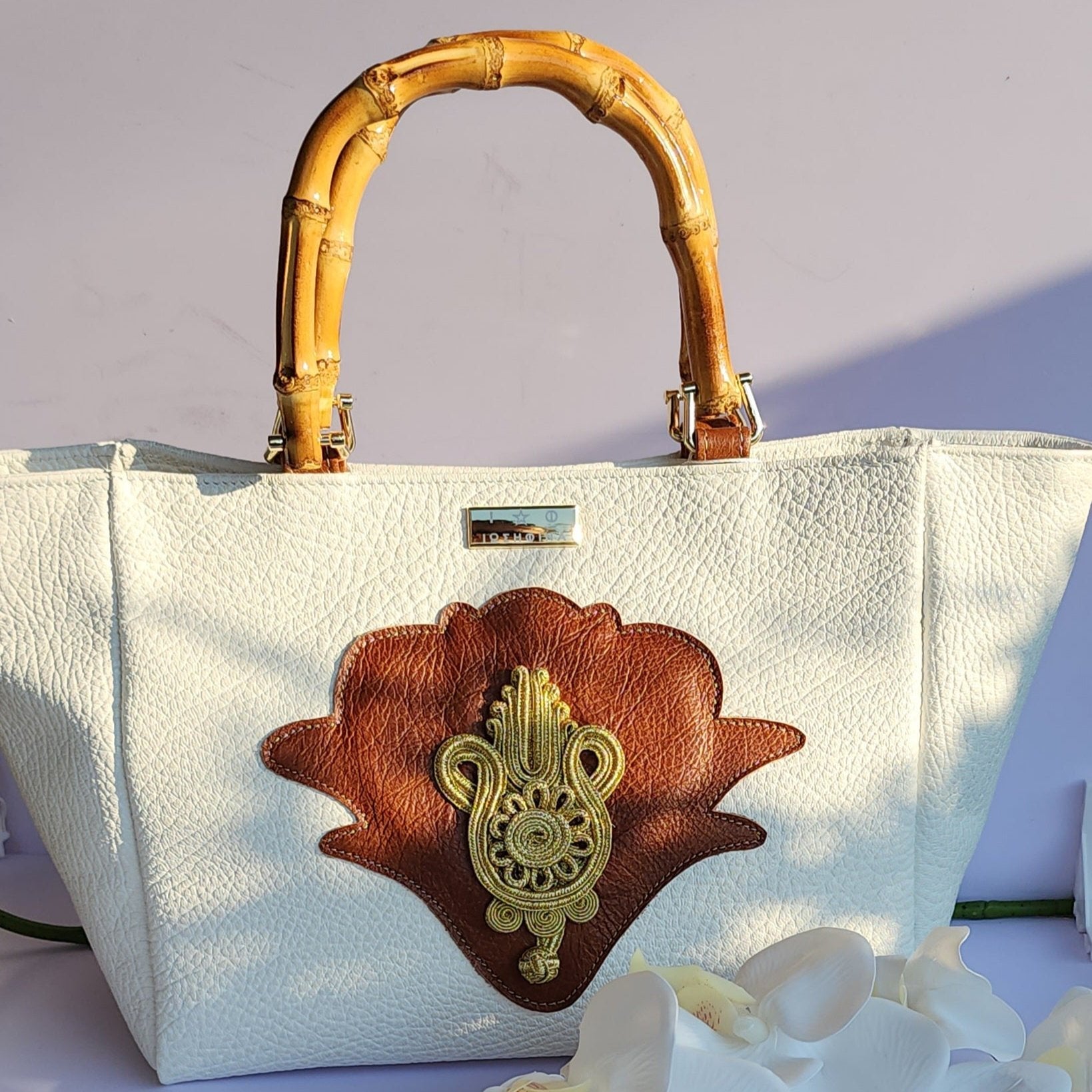 Kassiani Handbag in White