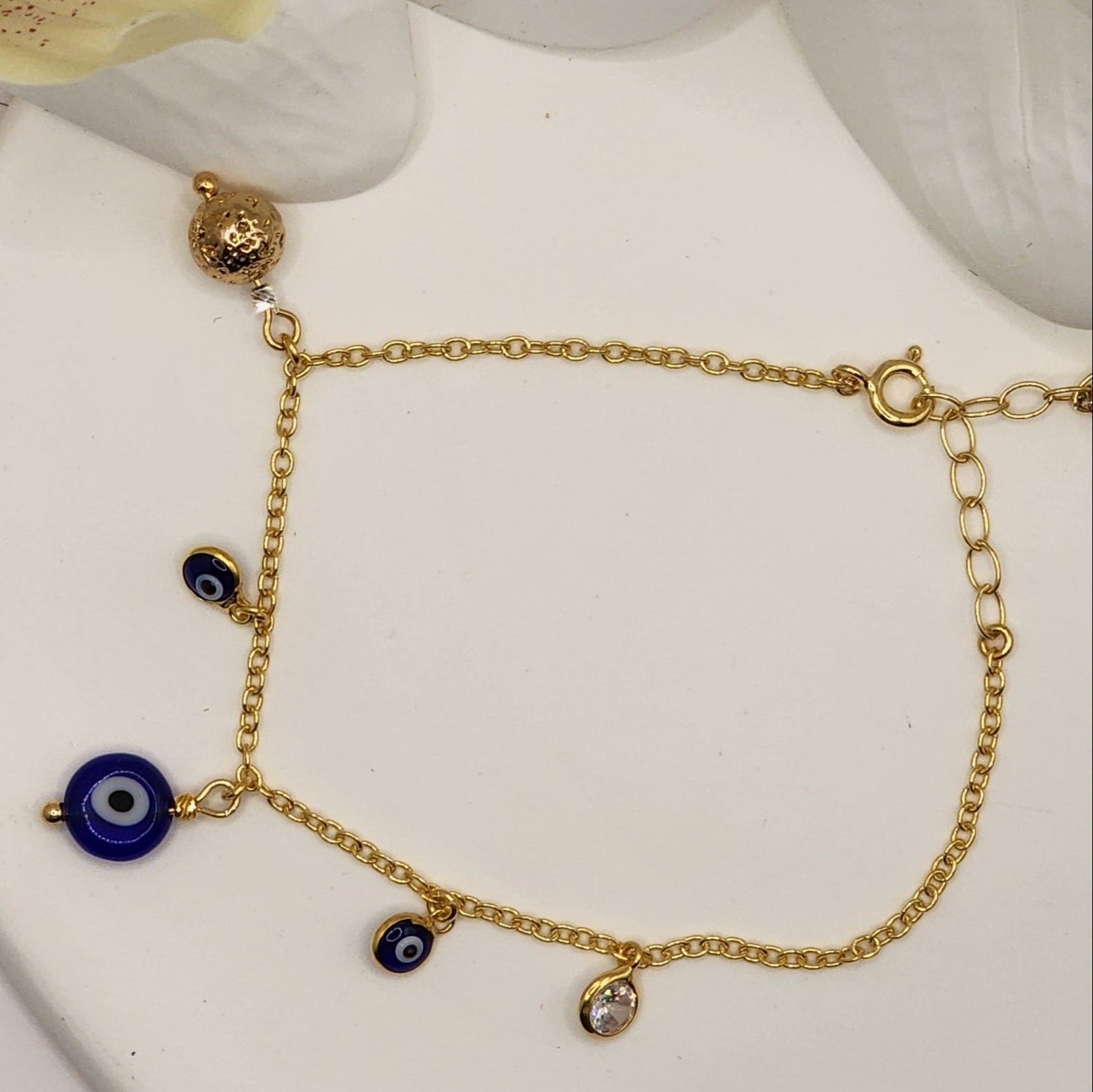 'Girl's Eyes' Bracelet by Iosifina Stars