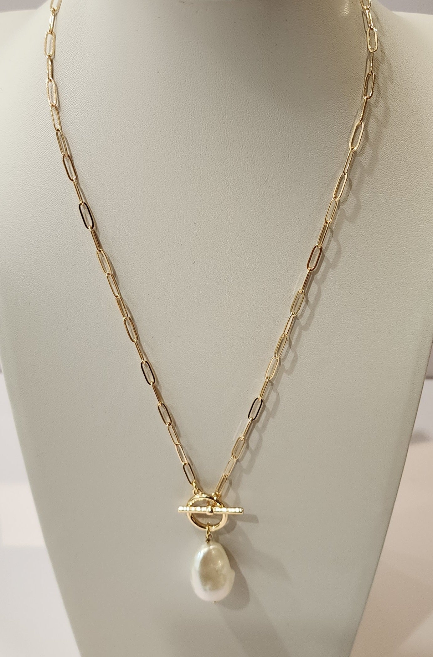 MEEA Gold-Plated Link Chain Necklace with Fob Clasp & Single Baroque Pearl