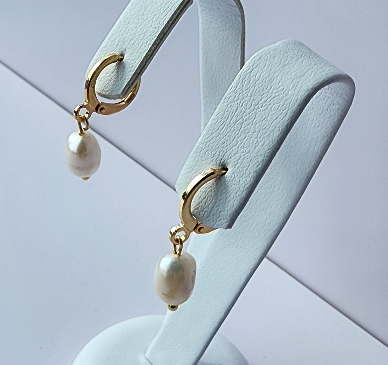 MEEA Single Natural Freshwater Pearl on Gold Lever Hoop Earrings