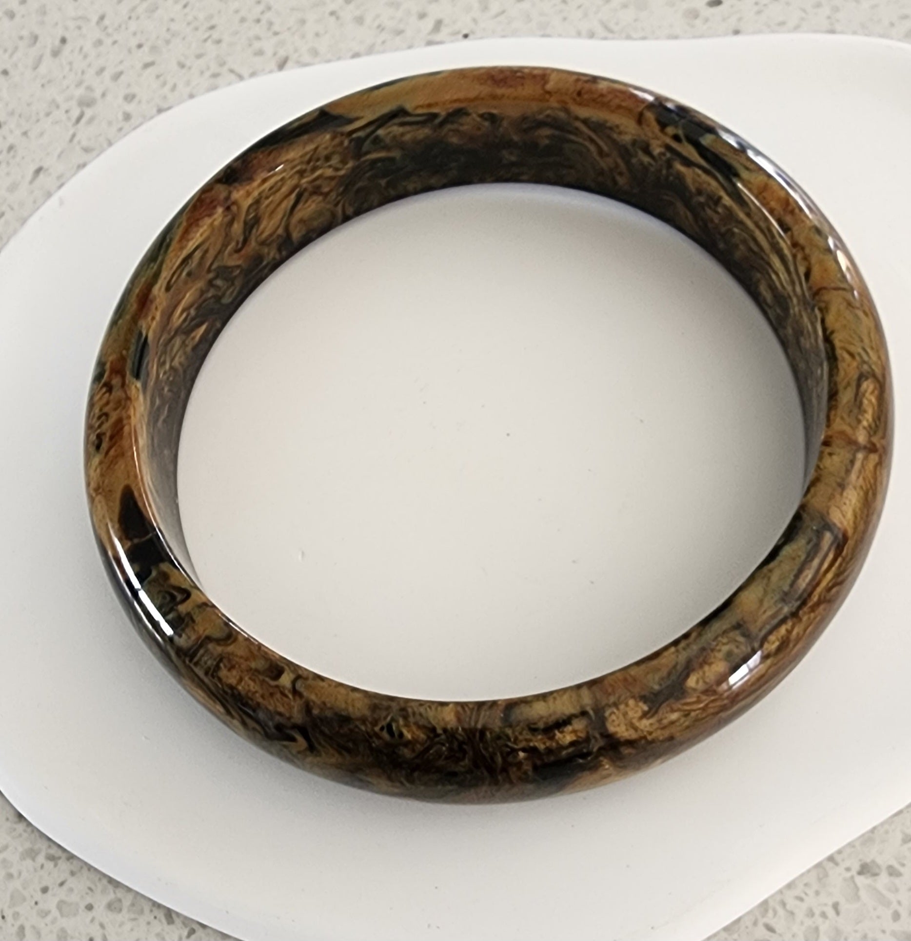 MEEA Resin Bangle - Black & Gold