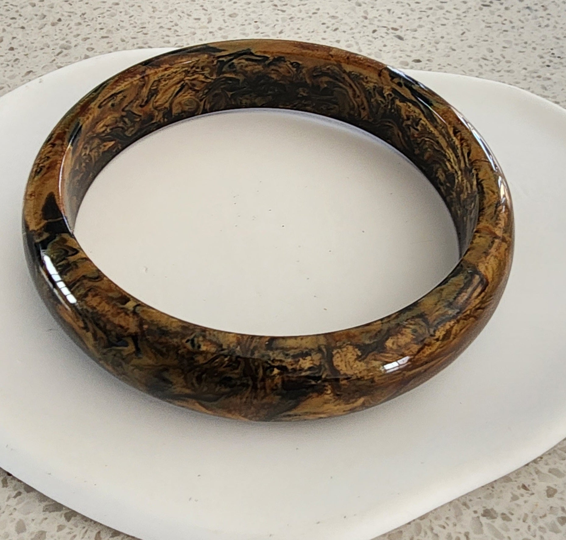 MEEA Resin Bangle - Black & Gold