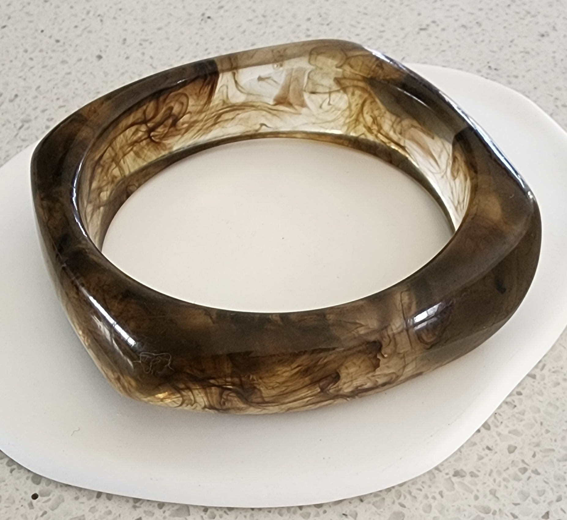MEEA Resin Irregular Square Bangle - Olive Brown