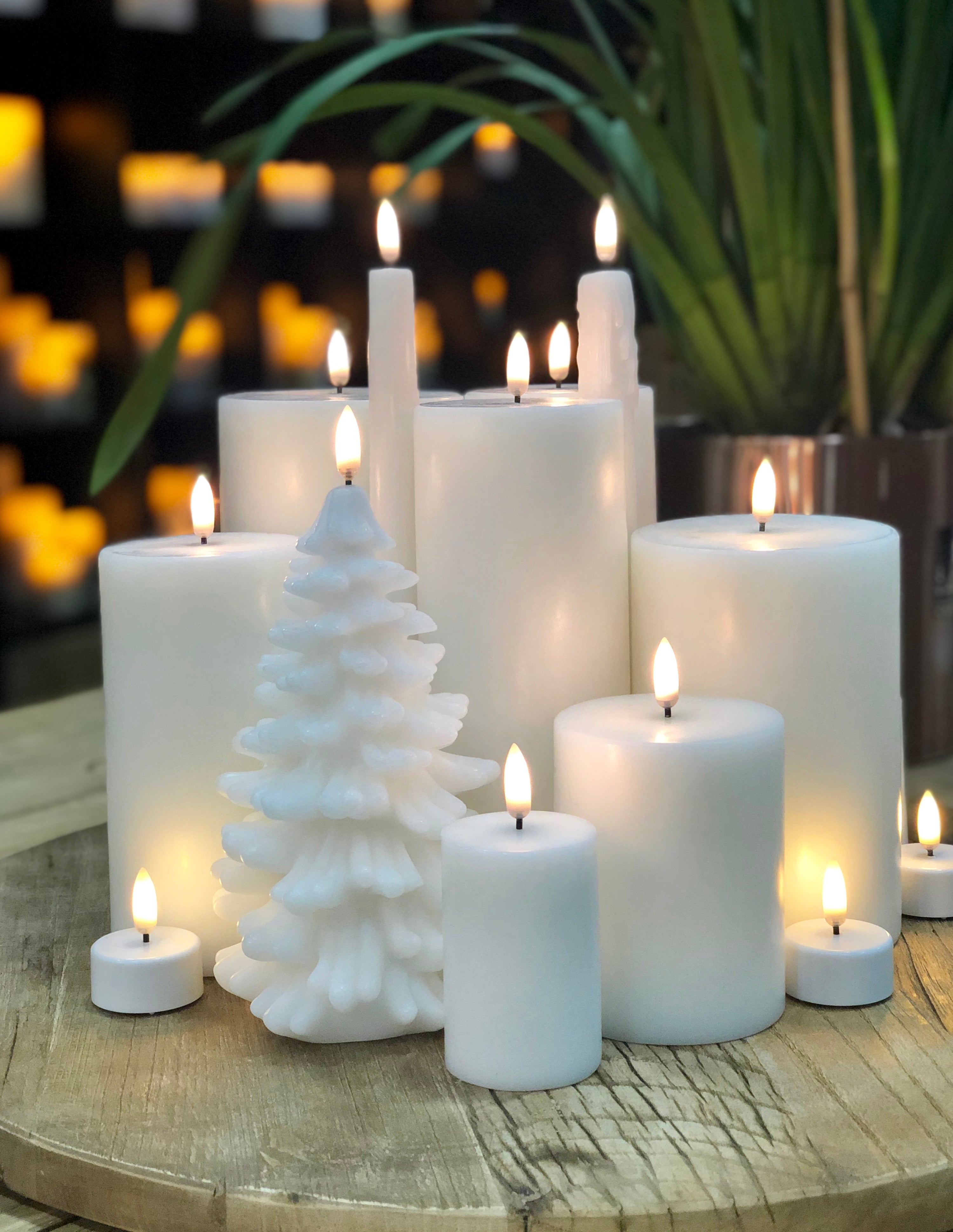 UYUNI Lighting Medium Christmas Tree Candle, Nordic White, Smooth Wax Flameless Candle, 11.0cm x 14.5cm (4.0" x 5.7")