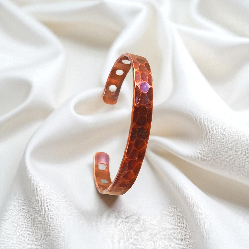 Dark Hammered - Unisex Design - Premium Copper Magnetic Bracelet